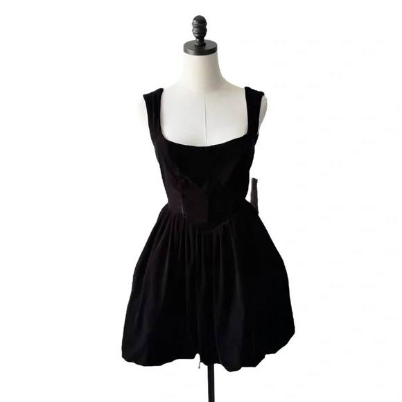 BHLDN Anthropologie Ariana Velvet Square-Neck Fit & Flare Bubble Mini DressS Women